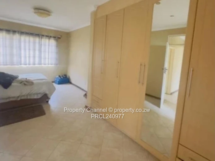 Apartment For Sale in Waterfalls 