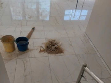 4 Bedroom Flat & Apartment