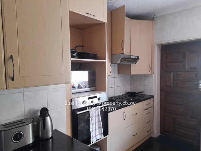 Bluff Hill, Harare West — 3 Bed Townhouse Complex, En-Suite