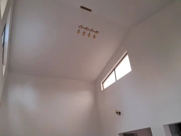 4 Bedroom Flat & Apartment