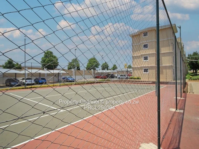 Spacious 2-Bed Apartment with Pool & Gardens in Midrand, Johannesburg, South Africa
