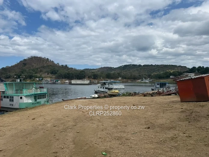 Lake Safari's Harbour