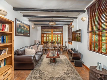 Farm & Agricultural Land