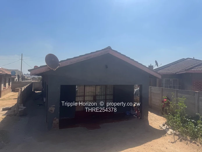 5-Bed Glen View Home - Verandah, Garden & Good ZESA