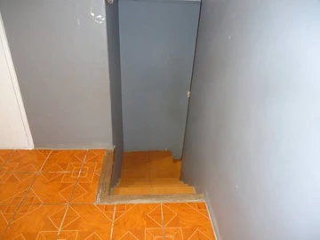 2 Bedroom Flat & Apartment