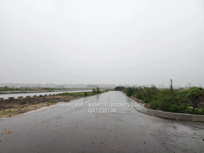 Pomona City Residential Stand for Sale