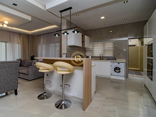 3 Bedroom Flat & Apartment