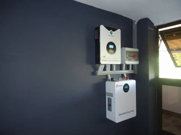 2 Bedroom Flat & Apartment