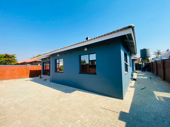 3 Bedroom Garden Flat