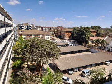 2 Bedroom Flat & Apartment