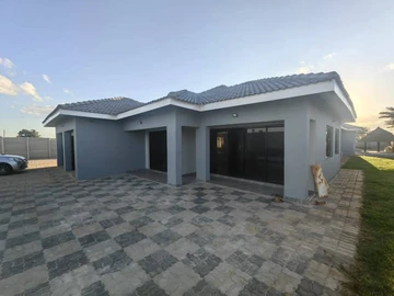Stunning 5 bed family home in Mt pleasant heights