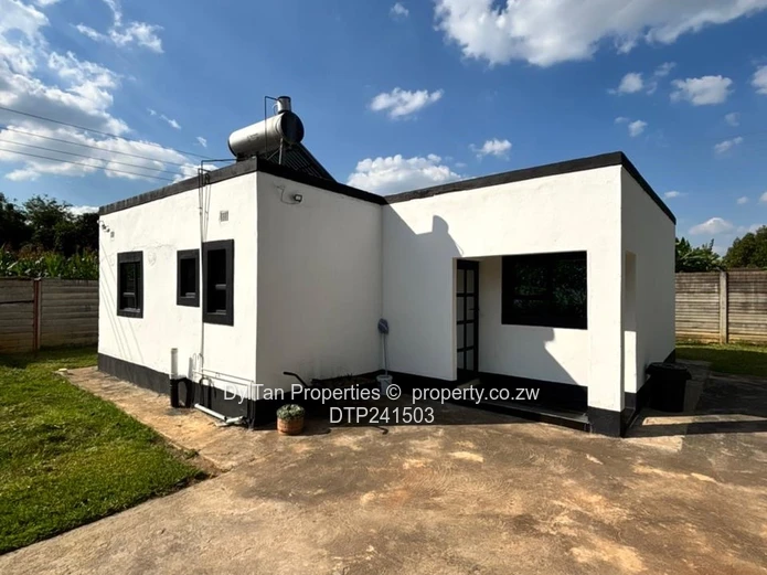 Fully Furnished 2 Bedroomed Cottage Located in Borrowdale for Rent