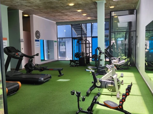 4 Bedroom Garden Flat