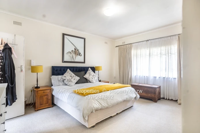 Four bedroom home in an excellent location with a cottage, pool and a prolific borehole (Sole Mandate)