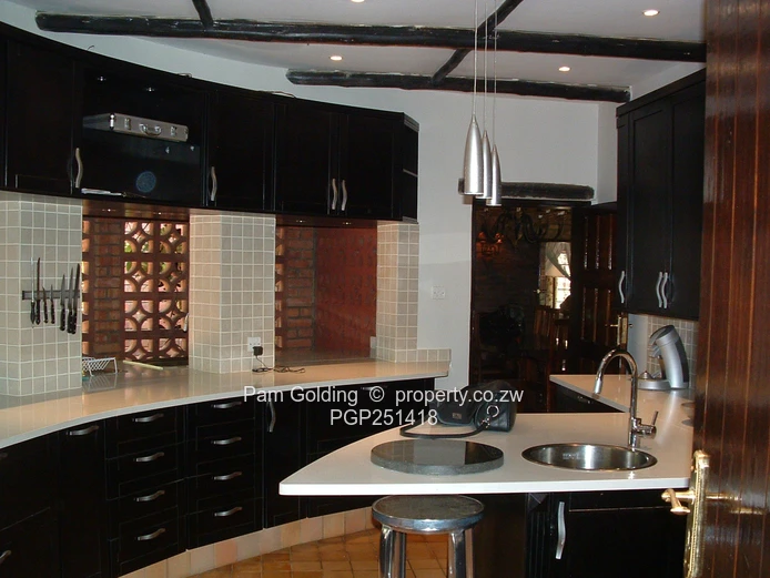 Charming Family Home In Victoria Falls Town (Sole Mandate)