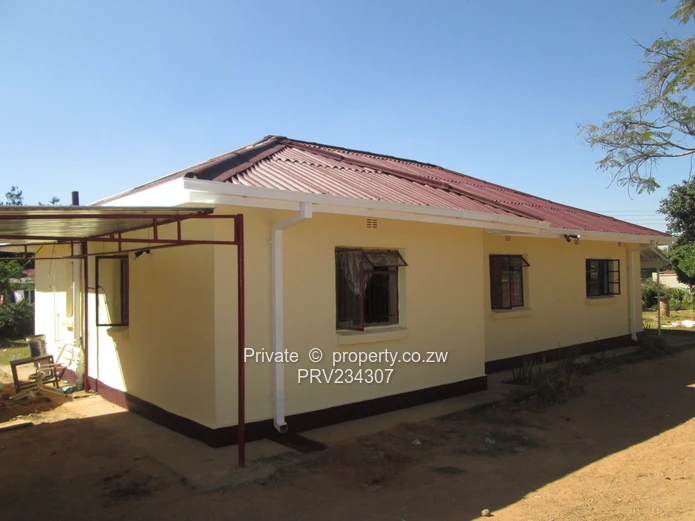 Queensdale Main House $570 (Sole Mandate)