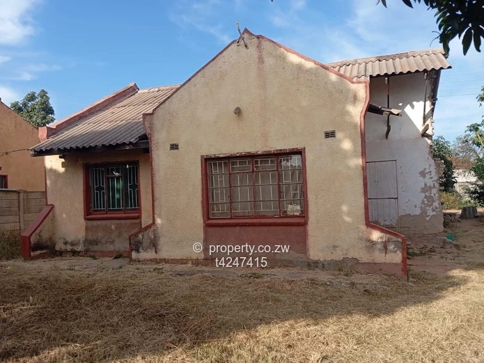 Budiriro 4, corehouse for sale