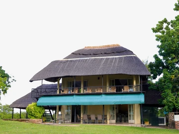 Your Dream Getaway Awaits In Kariba – 3 Properties