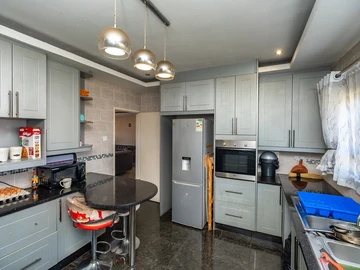 3 Bedroom Garden Flat