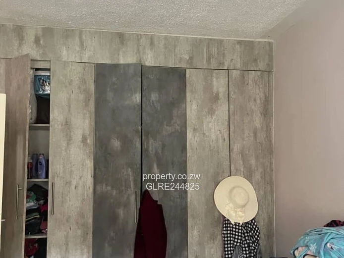 3-Bed Home with Borehole & Paved Yard in Madokero