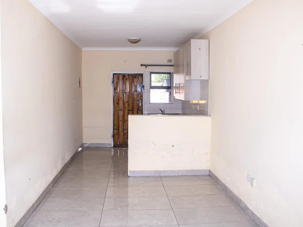 3 Bedroom Flat & Apartment
