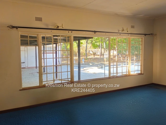 Marondera/winstonpark 5-Bed Home on 4250m² 