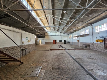 Warehouse & Factory
