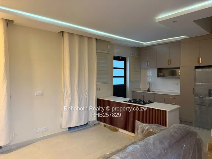 Modern 3-Bed Home with Built-ins & Borehole in Crowhill Views