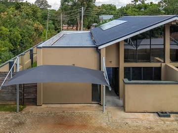 3 Bedroom Flat & Apartment