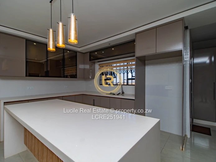 Contemporary Living in Nyeredzi Ridge