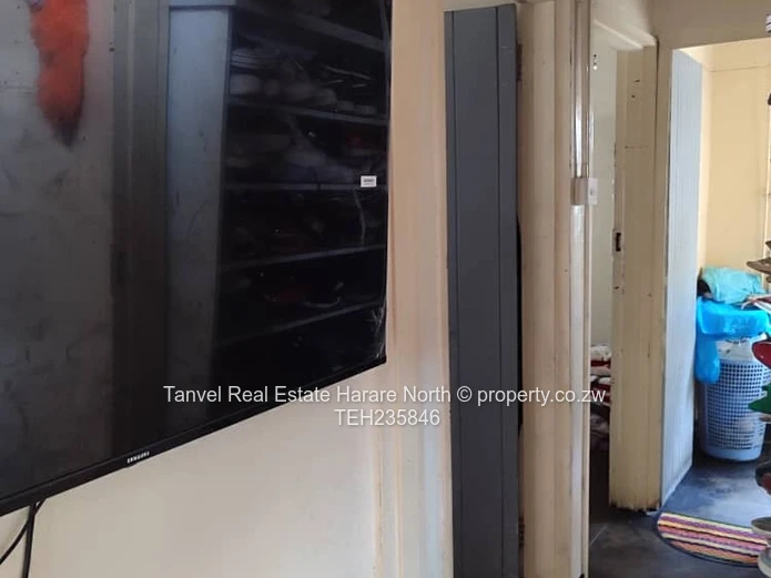 Highfield garden flat with two bedrooms in a prime location:US$250 per month. (Sole Mandate)