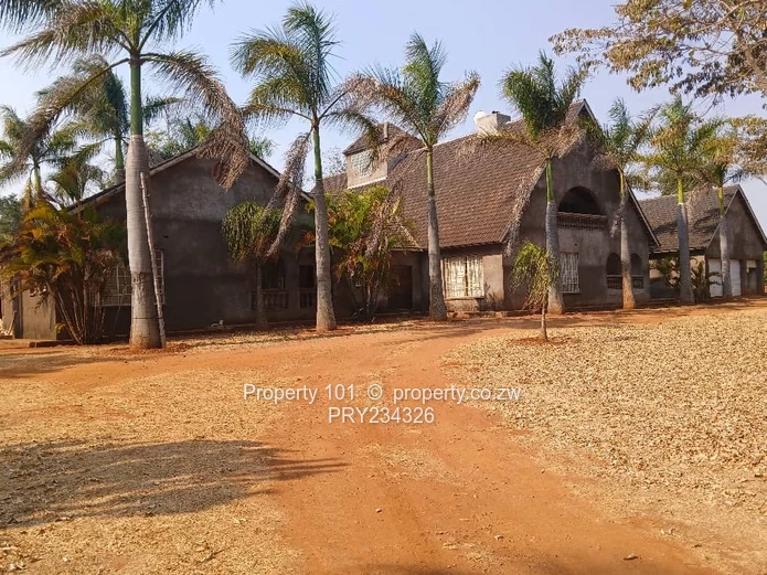 Forsale in Horgerty Hill-An exquisite 7beds-En-suites House