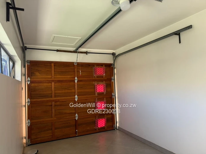 4bed (all en-suite) house in Mount pleasant 