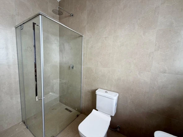 4 Bedroom Garden Flat