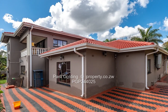 Stunning Family Home In New Pomona (Near Vainona) (Sole Mandate)