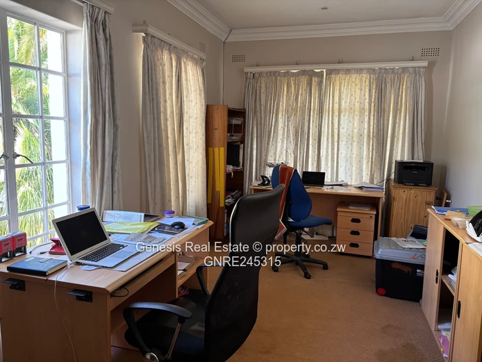 Elegant double story in Kambanji for sale