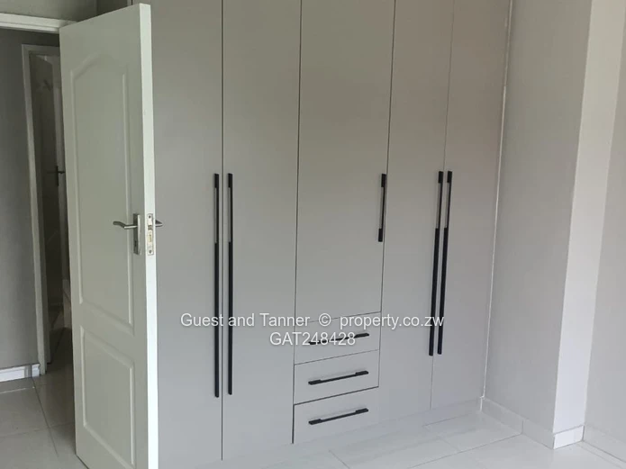 2 Bedroom Apartment For Sale in Avondale West|