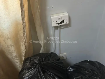 2 Bedroom Flat & Apartment