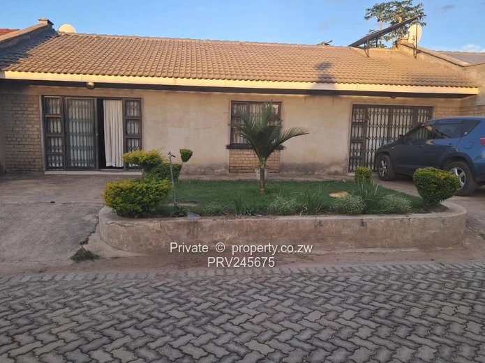 3 bed Garden flat Available for renting Prospect Waterfalls