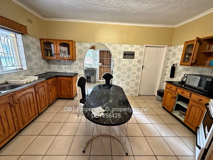 Neat Adylinn 4-Bed Home Available 