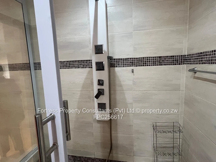 Glen Lorne 5-Bed Home with Borehole & Jacuzzi