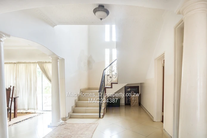 Borrowdale Mansion, Victor Darcy Close