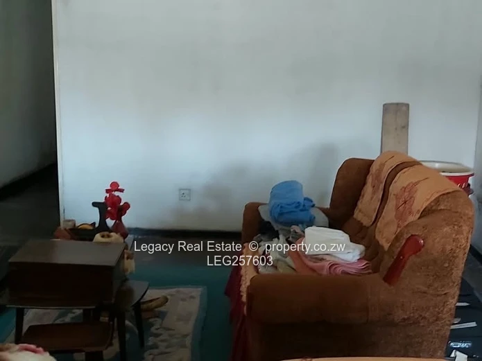 Hatfield 4-Bed Family Home on 4050m² with Flatlet