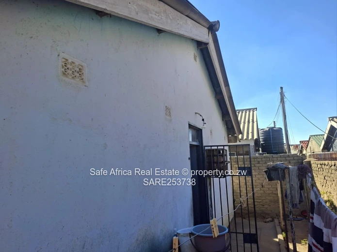 3-BEDROOM FAMILY HOME FOR SALE – ZENGEZA 3 EXTENSION | 181sqm | $38,000  