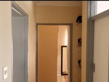 2 Bedroom Flat & Apartment