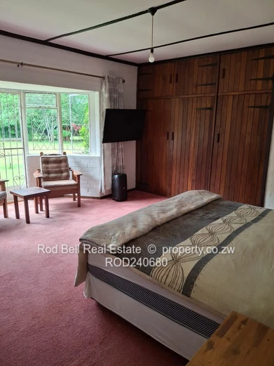 4 Bedroom House in Mandara