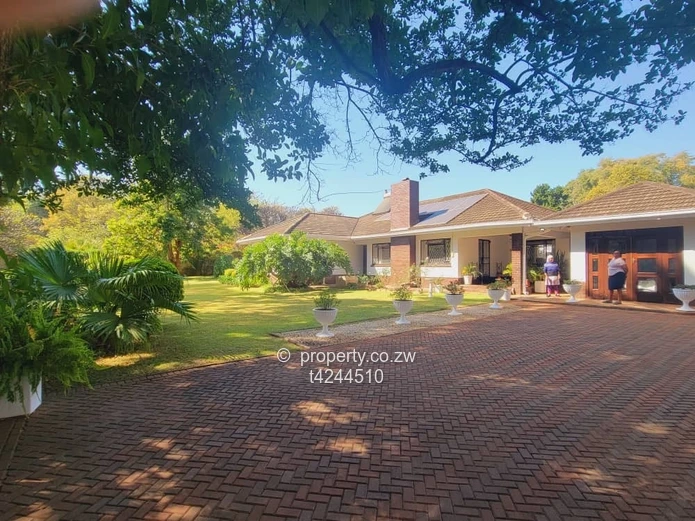 Borrowdale Vainona fully furnished house to rent 