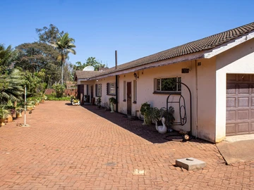 5 Bedroom House