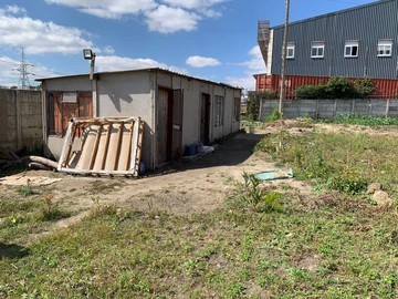 Commercial & Industrial Land