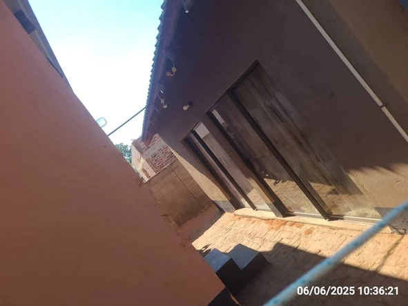 16 Bedroom Flat & Apartment